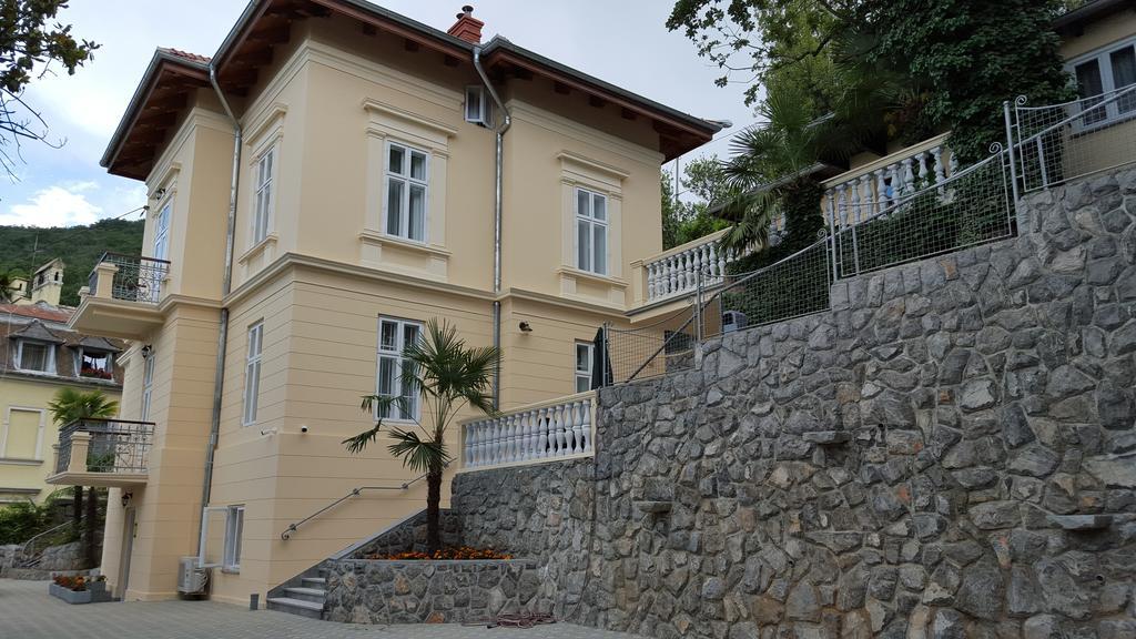 Apartments Villa Atta أوباتيا المظهر الخارجي الصورة